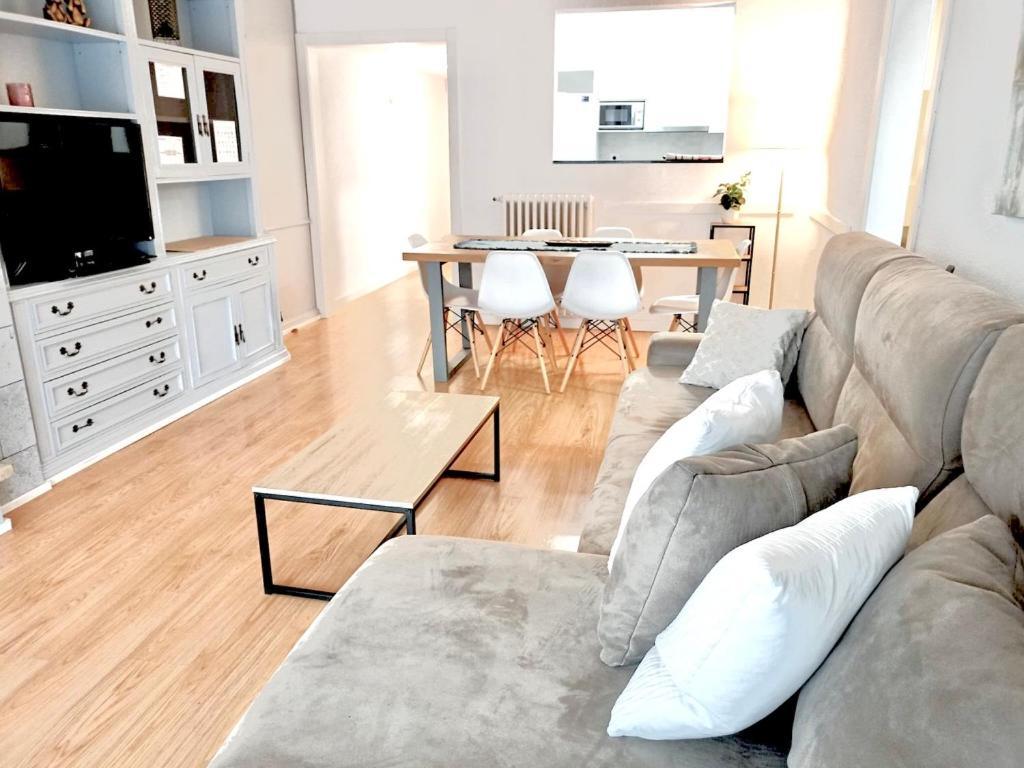 Family-Friendly Home In Central Barcelona 4Bdr Kültér fotó